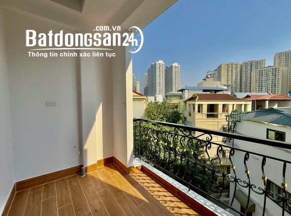 Bán nhà Lĩnh Nam, Hoàng Mai, 34m2, 5 tầng, MT4m, 6.9 tỷ
