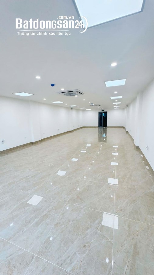 Bán nhà mặt tiền Đường Hoàng Văn Thái, Phường Khương Mai, Quận Thanh Xuân