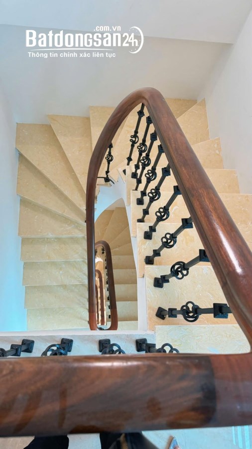MẶT PHỐ LẠC LONG QUÂN - TÂY HỒ - 122M2 x 6 TẦNG x 79 TỶ XÂY TÒA