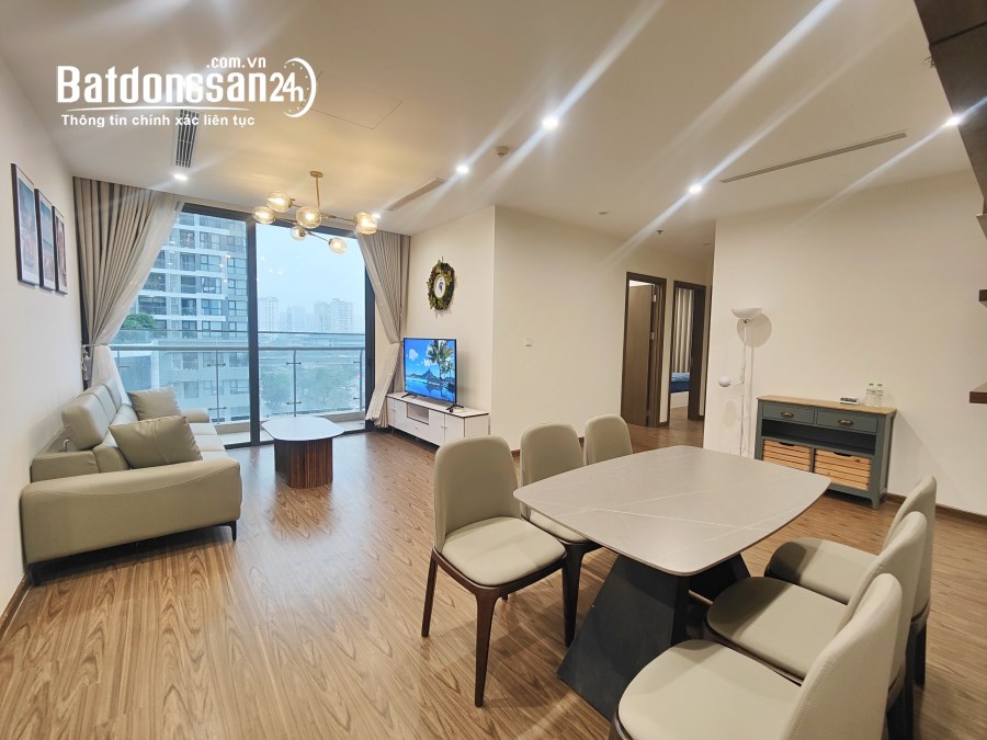 Cho thuê căn hộ Vinhomes West Point, căn góc, 4PN, view đẹp, đủ đồ