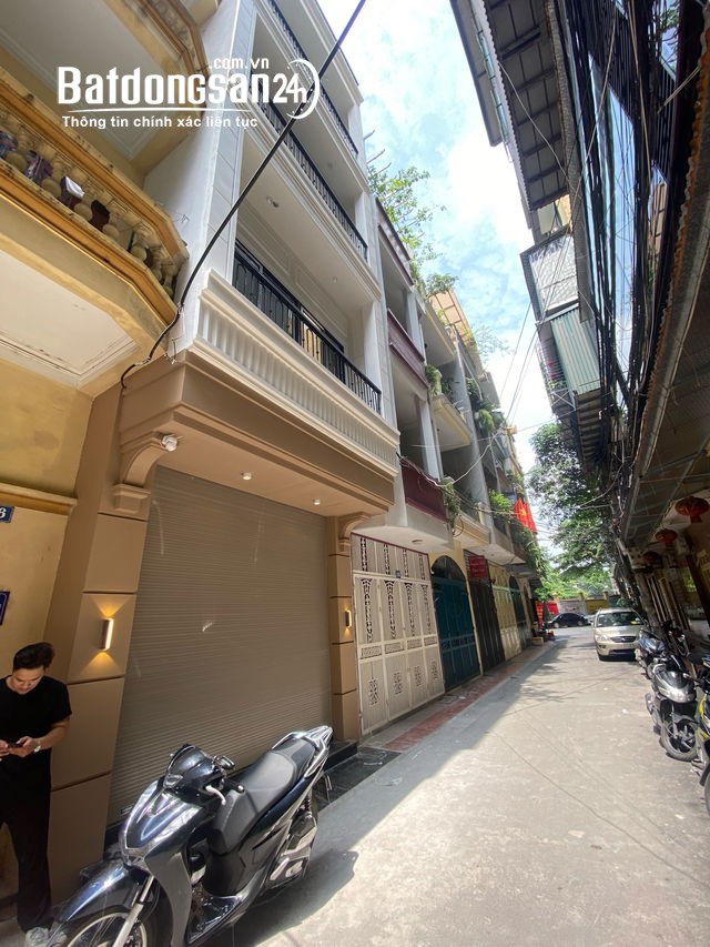 Bán nhà đường 800A 50m x 6 tầng thang máy, Cầu Giấy, Hà Nội.