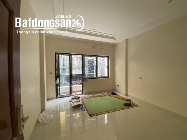Bán nhà đường 800A 50m x 6 tầng thang máy, Cầu Giấy, Hà Nội.
