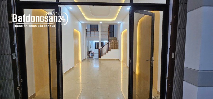 Bán nhà Đường Cao Thắng, Phường 5, Quận 3