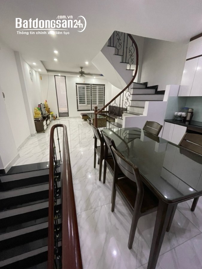 BÁN NHÀ ĐẸP QUAN NHÂN, 44M², 5 TẦNG, NGÕ THÔNG RỘNG THÊNH THANG, Ô TÔ