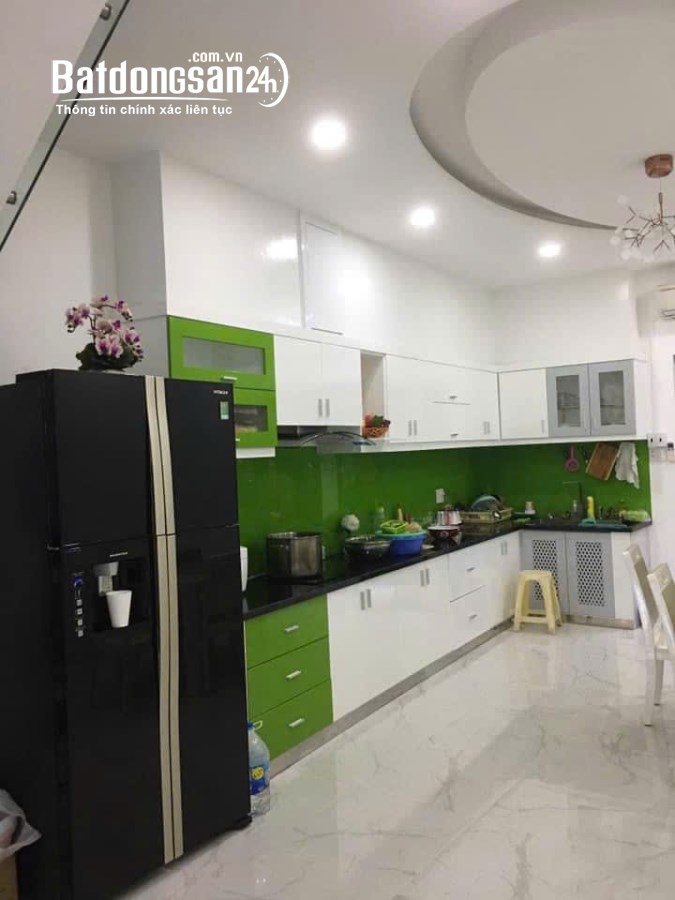 Bán nhà Đường Hoàng Hoa Thám, Quận Phú Nhuận