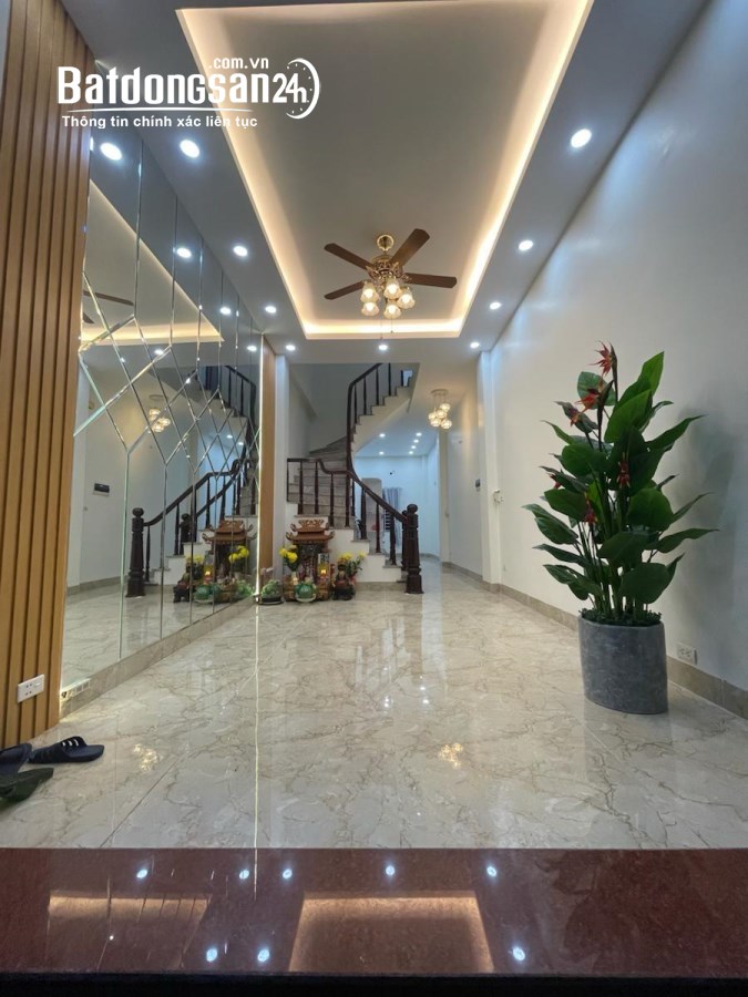 Bán nhà gần Phố 8/3, Phường Quỳnh Lôi, Quận Hai Bà Trưng