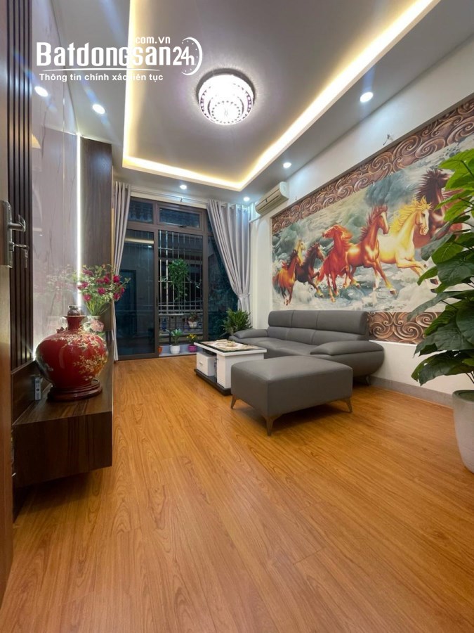 Bán nhà gần Phố 8/3, Phường Quỳnh Lôi, Quận Hai Bà Trưng