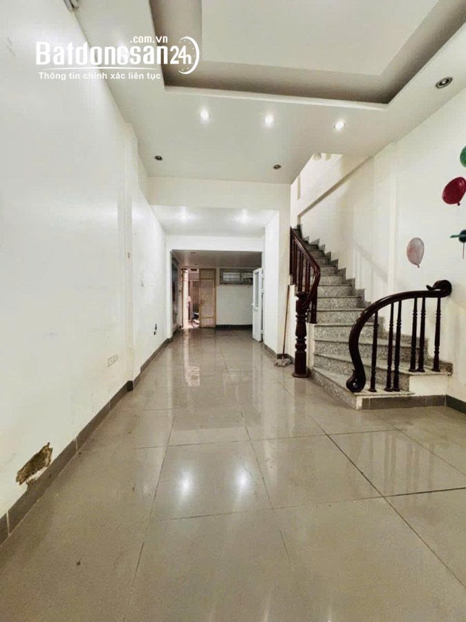 Bán nhà Phố Phan Văn Trường, Phường Dịch Vọng Hậu, Quận Cầu Giấy