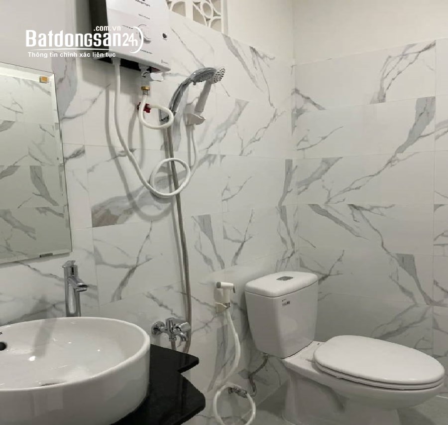 Bán nhà QUẬN 10, hẻm Cách Mạng Tháng Tám, dài 21 m, giá 10.3 tỷ