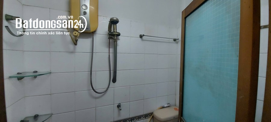 Cho thuê nhà 4 tầng 3PN đường Trần Quang Diệu, Quận 3 giá 10tr/tháng