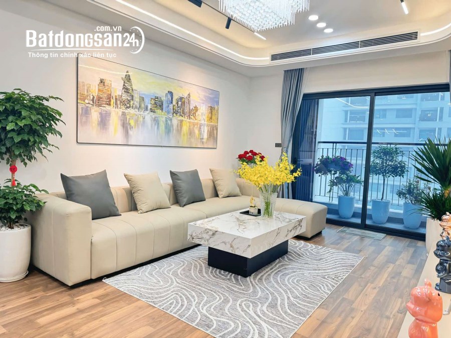 Cần bán căn hộ chung cư tòa C3 đường Nguyễn Cơ Thạch,dt 128m,3pn,2 vs,căn góc