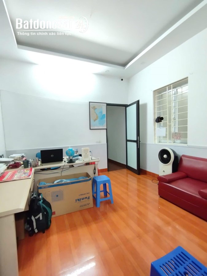 "Bán nhà mặt phố Yên Lạc, Hai Bà Trưng 51m, 3 tầng, mt 4.8m. Giá: 16.2 tỷ
