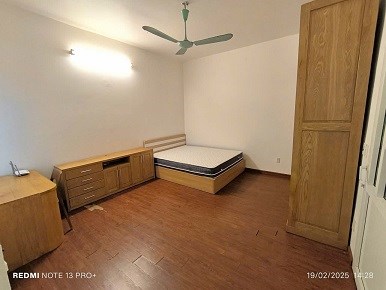 Cho thuê căn hộ Đường Lạc Long Quân, Phường Bưởi, Quận Tây Hồ