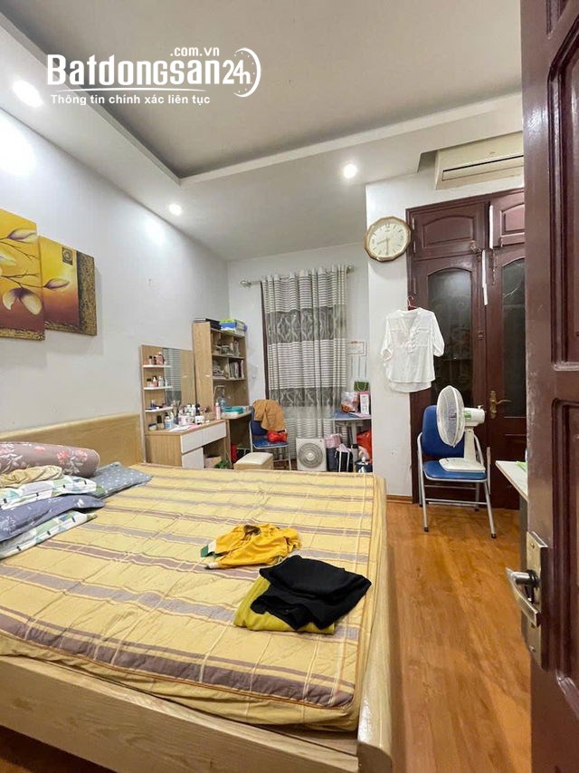 Bán nhà Đường Hoàng Quốc Việt, Quận Cầu Giấy, DT 41m2, MT 4.5, 15,6 Tỷ