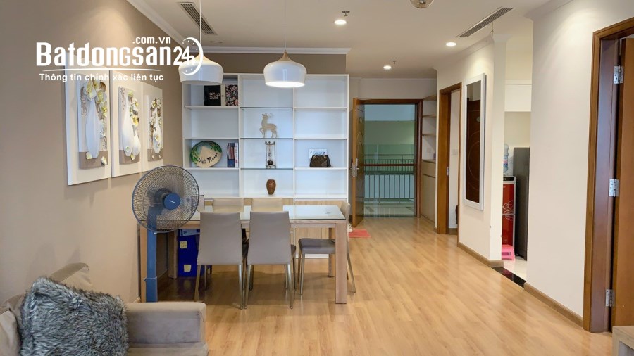 Bán căn hộ Vinhomes Nguyễn Chí Thanh, Quận Đống Đa, 2N giá chỉ 8.88T