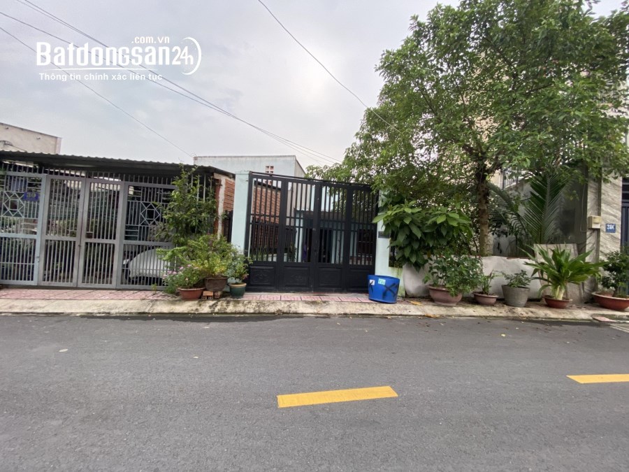 Bán nhà ngay Lê Văn Việt, Phường Tăng Nhơn Phú A, TP Thủ Đức (Quận 9)