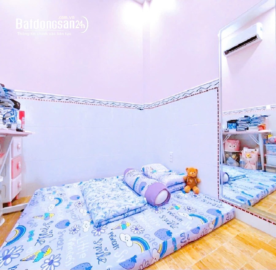 Bán nhà QUẬN 1, hẻm Cô Giang, 4 tầng, Diện tích 3.7x5.8, Giá 5.8 tỷ