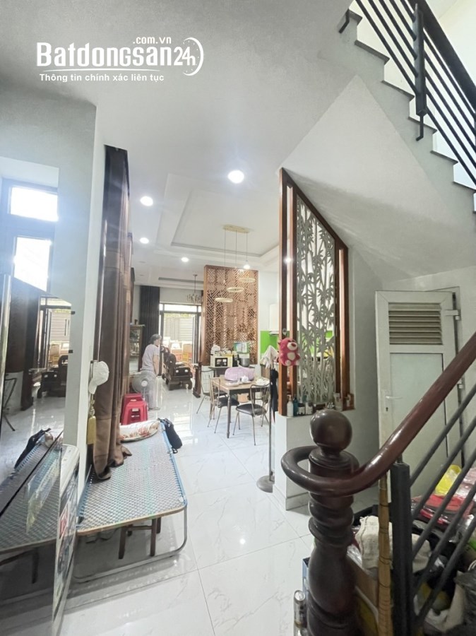 Bán nhà mặt phố Trường Thọ, Thủ Đức, 100m², 10.9 tỷ, 3 tầng