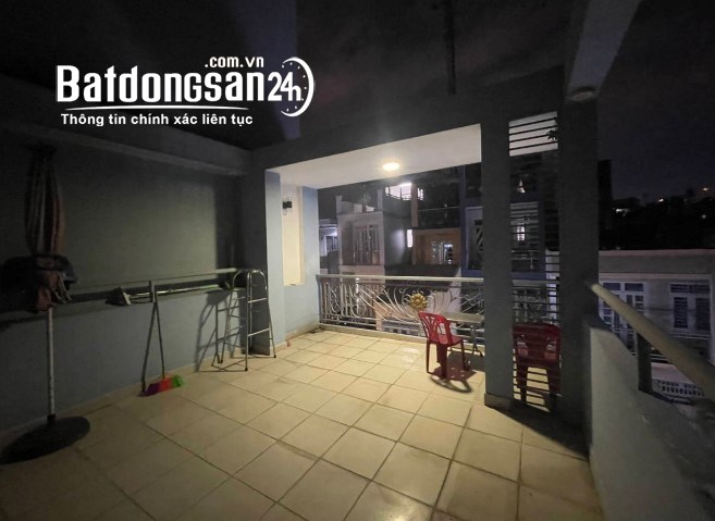 BÁN NHÀ ĐOÀN VĂN BƠ, Quận 4, 4 TẦNG, DT 66M2 (4.1X16), HẺM XE HƠI , GIÁ 9 TỶ TL. 