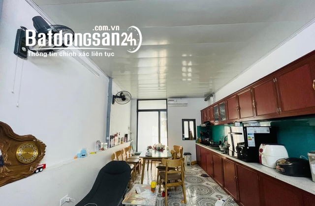 Bán nhà mặt tiền Đường Hoàng Quốc Việt, Phường Nghĩa Tân, Quận Cầu Giấy