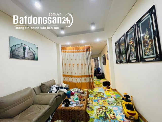 Bán nhà mặt tiền Đường Hoàng Quốc Việt, Phường Nghĩa Tân, Quận Cầu Giấy