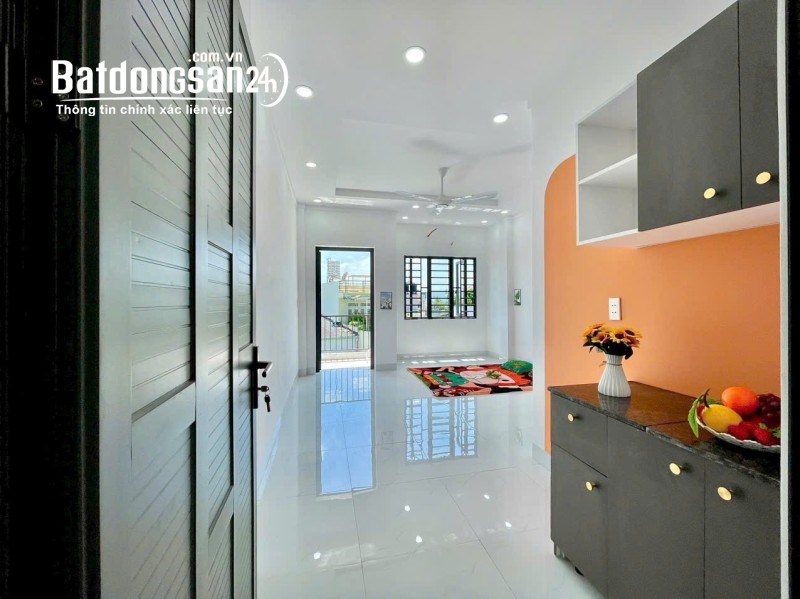 Bán nhà mặt phố Đỗ Xuân Hợp, P. Phước Long B, Quận 9, 70m², 8.4 tỷ