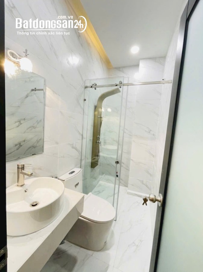 Bán nhà mặt phố Đỗ Xuân Hợp, P. Phước Long B, Quận 9, 70m², 8.4 tỷ