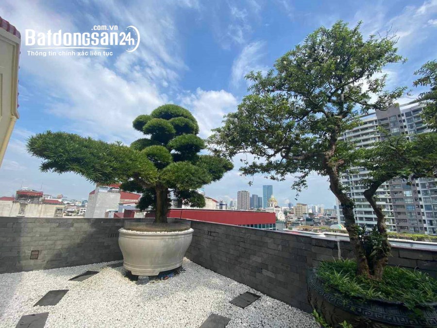 Bán nhà mặt tiền Đường Hoàng Quốc Việt, Phường Nghĩa Đô, Quận Cầu Giấy.