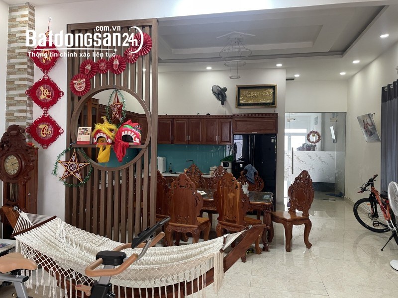 Bán nhà 168m2, 2 tầng, 3PN, 3WC, 8.6 tỷ, Tỉnh Lộ 43, Tam Bình, Thủ Đức