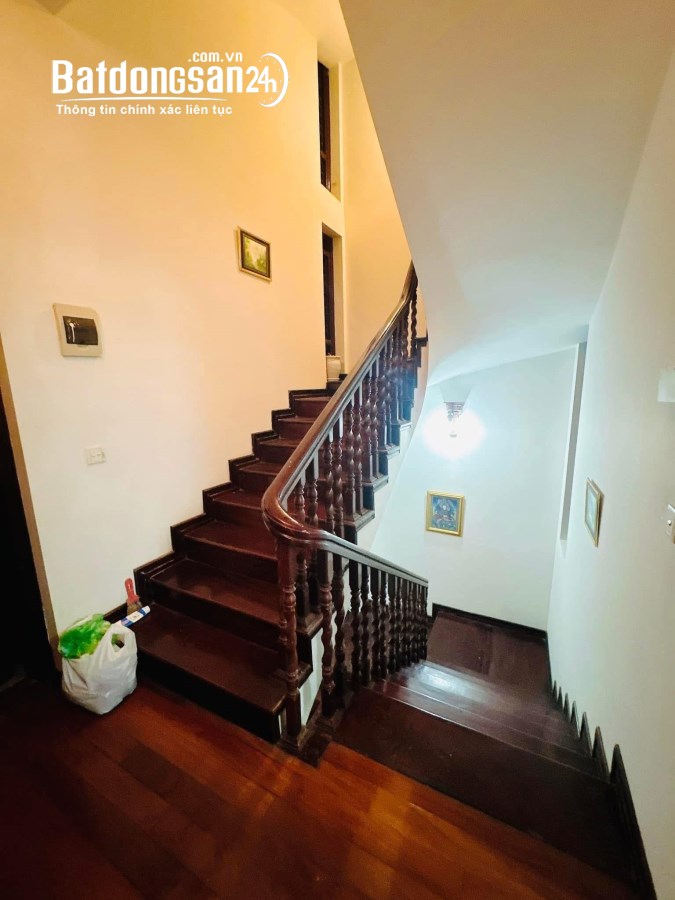 "Bán nhà phố Nguyễn Viết Xuân, Thanh Xuân 80m, 4 tầng, mt 4.6m. Giá: 25.8 tỷ