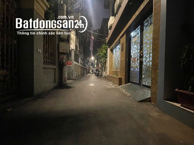 Bán nhà Đường Hoàng Quốc Việt, Phường Nghĩa Đô, Quận Cầu Giấy