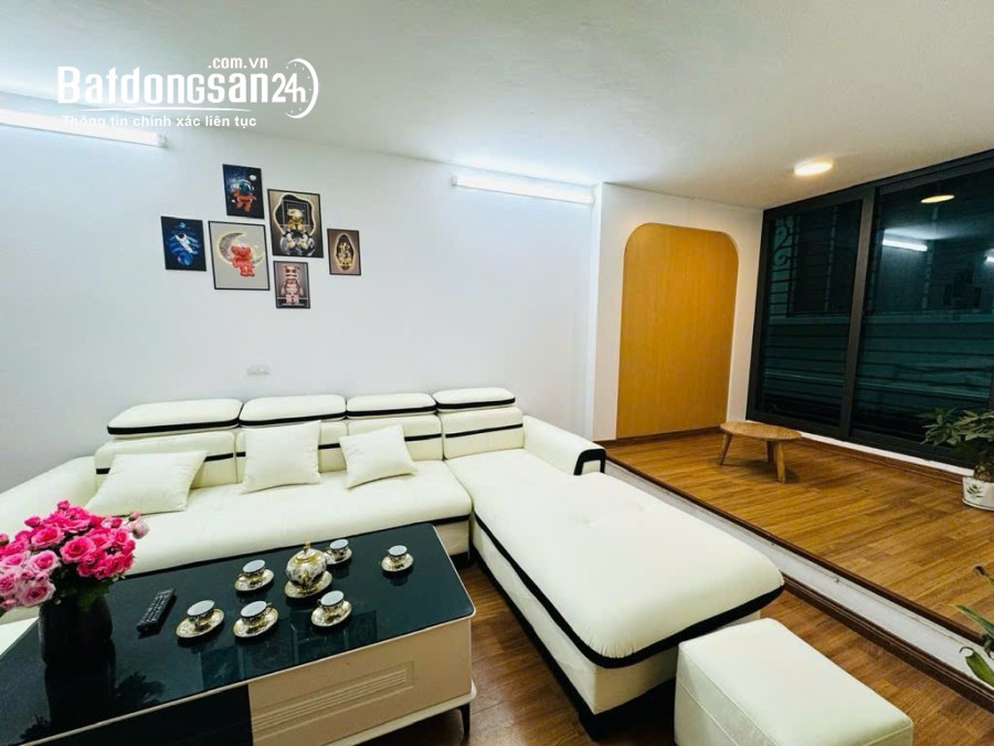NHÀ ĐẸP NỘI THẤT XỊN GẦN PHỐ YÊN XÁ TÂN TRIỀU 5 TẦNG 3 NGỦ GIÁ HƠN 5 TỶ 
