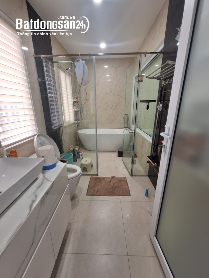 Bán nhà mặt tiền Đường Tự Do, Phường Hiệp Phú, TP Thủ Đức (Quận 9), 90m², 3 tầng, 9.1 tỷ