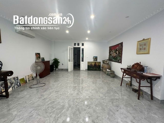 Bán nhà mặt tiền Đường Lạc Long Quân, Phường Bưởi, Quận Tây Hồ