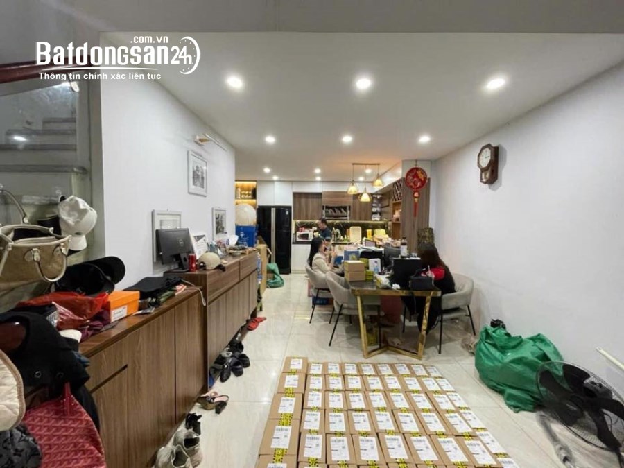 "Bán nhà phố Trần Khát Chân, Hai Bà Trưng 40m, 4 tầng. Giá: 12 tỷ
