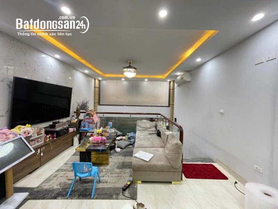 "Bán nhà phố Trần Khát Chân, Hai Bà Trưng 40m, 4 tầng. Giá: 12 tỷ