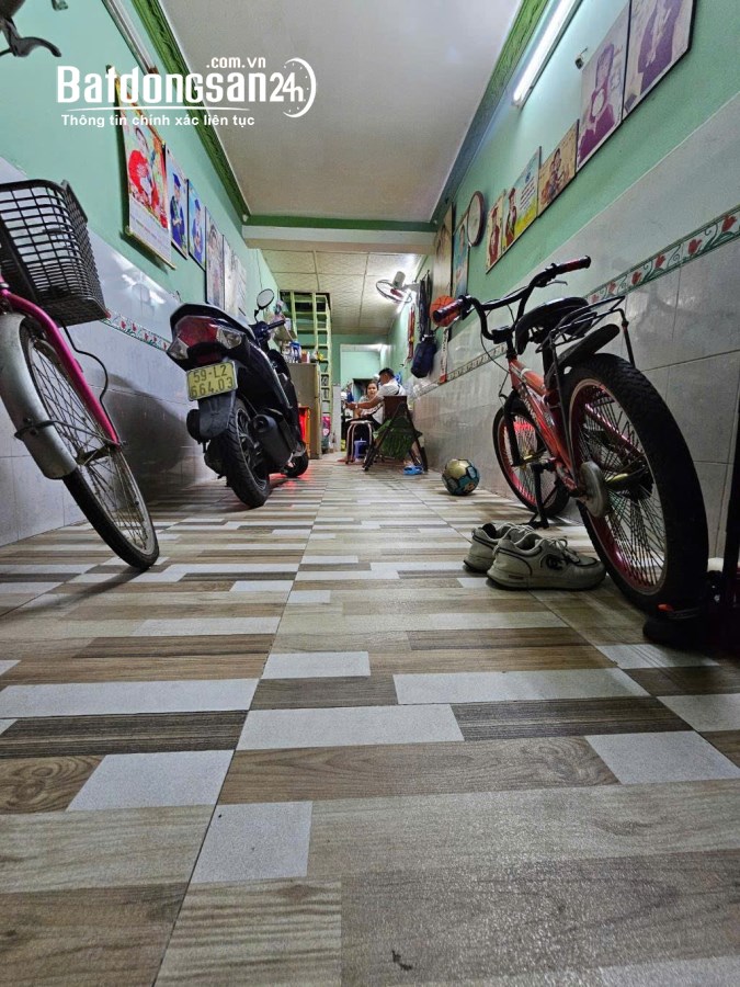 Bán nhà Đường Hồ Thành Biên, Phường 4, Quận 8
