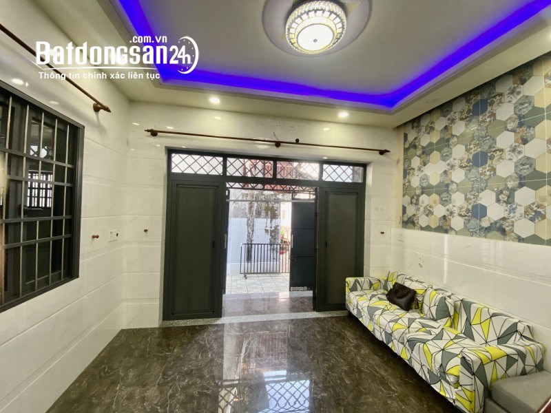 Bán nhà 77m2, 2PN, 3WC, Linh Xuân, Thủ Đức, 4.15 tỷ, sổ hồng