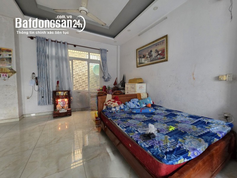 Bán nhà 77m2, 2PN, 3WC, Linh Xuân, Thủ Đức, 4.15 tỷ, sổ hồng