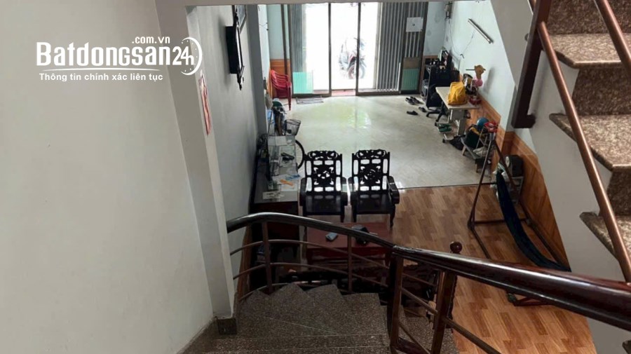 Bán nhà mặt tiền Đường Trần Hưng Đạo, Phường Tân Sơn Nhì, Quận Tân Phú