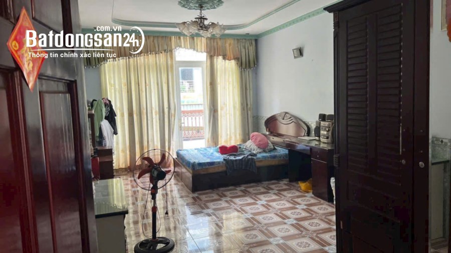 Bán nhà mặt tiền Đường Trần Hưng Đạo, Phường Tân Sơn Nhì, Quận Tân Phú
