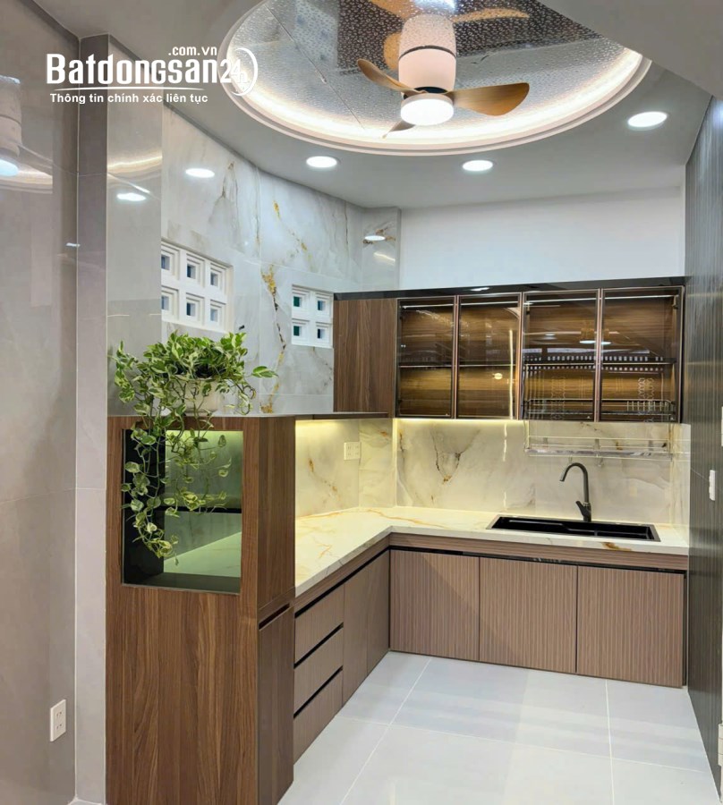 Bán nhà Đường Lê Đại Hành, Phường 7, Quận 11