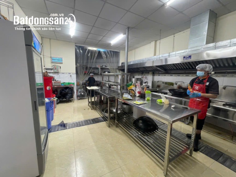 Bán nhà mặt tiền Đường Phạm Văn Bạch, Phường 15, Quận Tân Bình