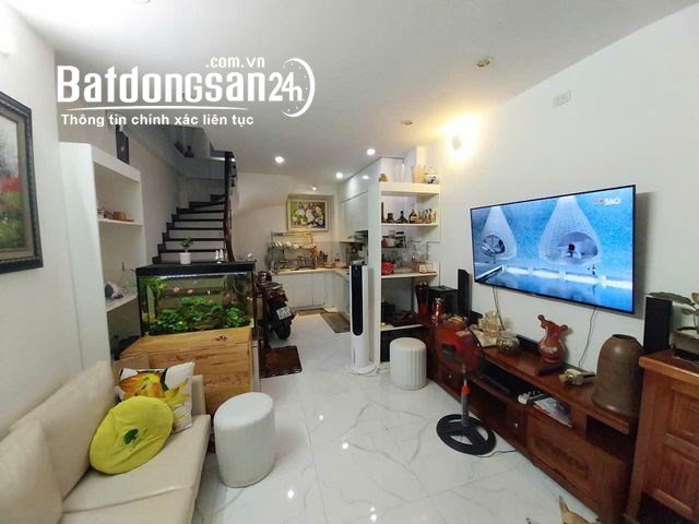 Bán nhà Đường Hoàng Hoa Thám, Phường Ngọc Hà, Quận Ba Đình