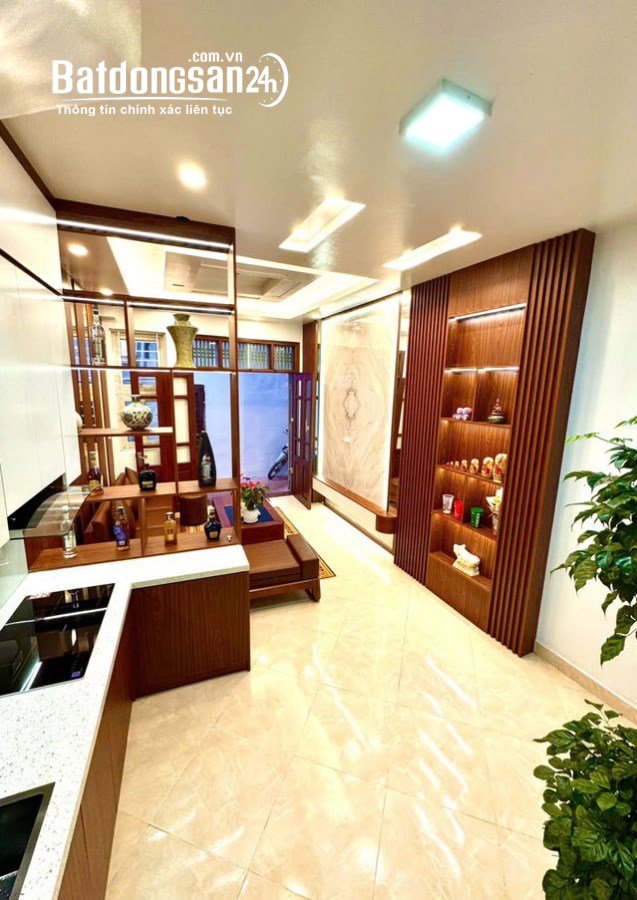 Bán nhà đẹp Hoàng Hoa Thám, Ba Đình, diện tích 31m2, mặt tiền 3.5m,