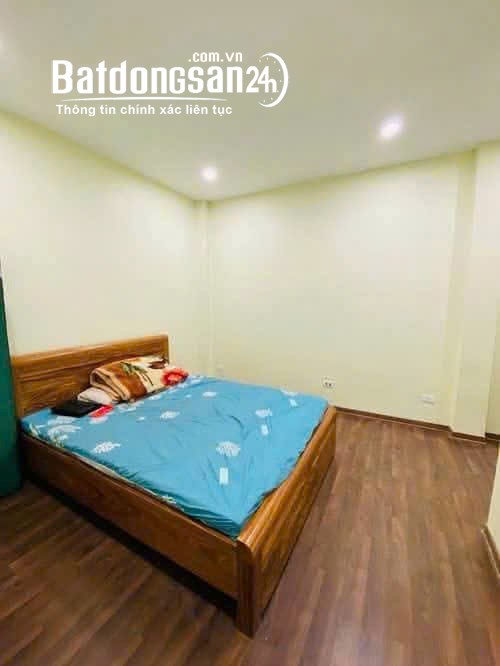Bán nhà Ngọc Hà , Ba Đình , HN . DT 60M2 , 6Tầng , MT 4.5m .  GIÁ 16 tỷ