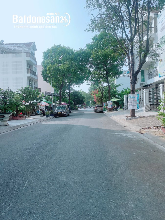 Cần tiền cho con du học bán nền 7x18 giá 63 Tr/m2 ngay đường chính đi vào view đẹp