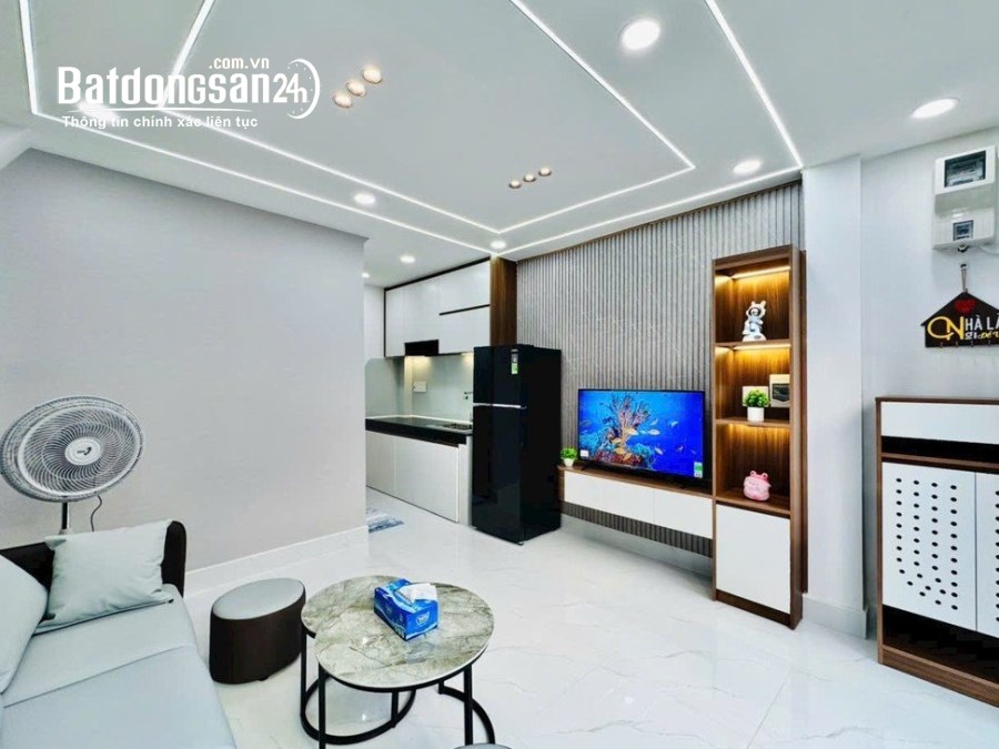 NHÀ ĐẸP 5 TẦNG – tặng full nội thất – đường Bạch Đằng - GẦN HÀNG XANH -  nhỉnh 4 tỷ