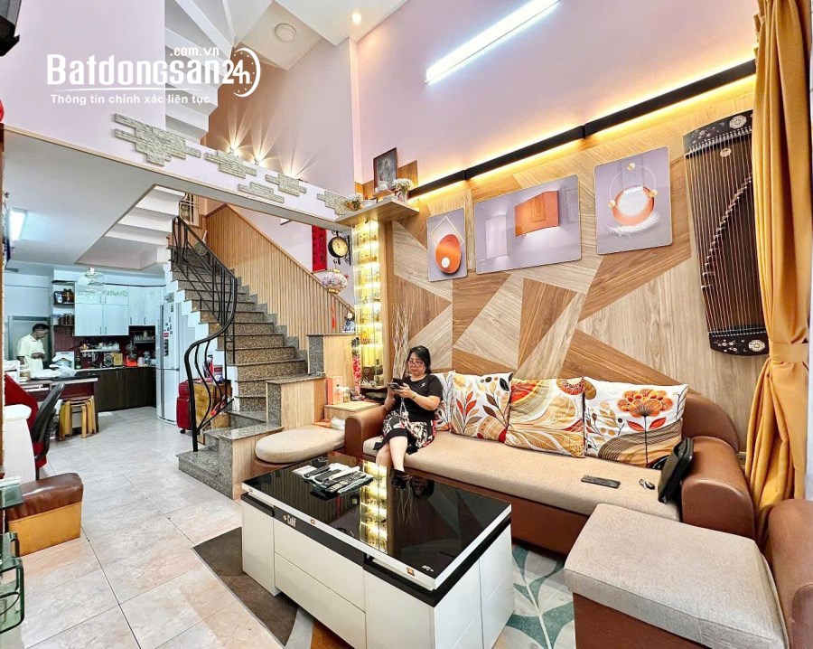 BÁN NHÀ RẤT ĐẸP GẦN MT TRƯƠNG QUỐC DUNG, Phú Nhuận, 5 TẦNG, 5PN, 47M2 NHỈNH 11 TỶ