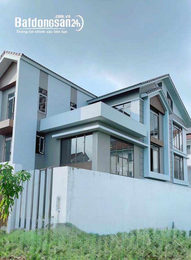 Cần vốn KD Tôi cần bán gấp căn Biệt Thự 242m2 sổ hồng ở KDC 13E Intresco view ven hồ